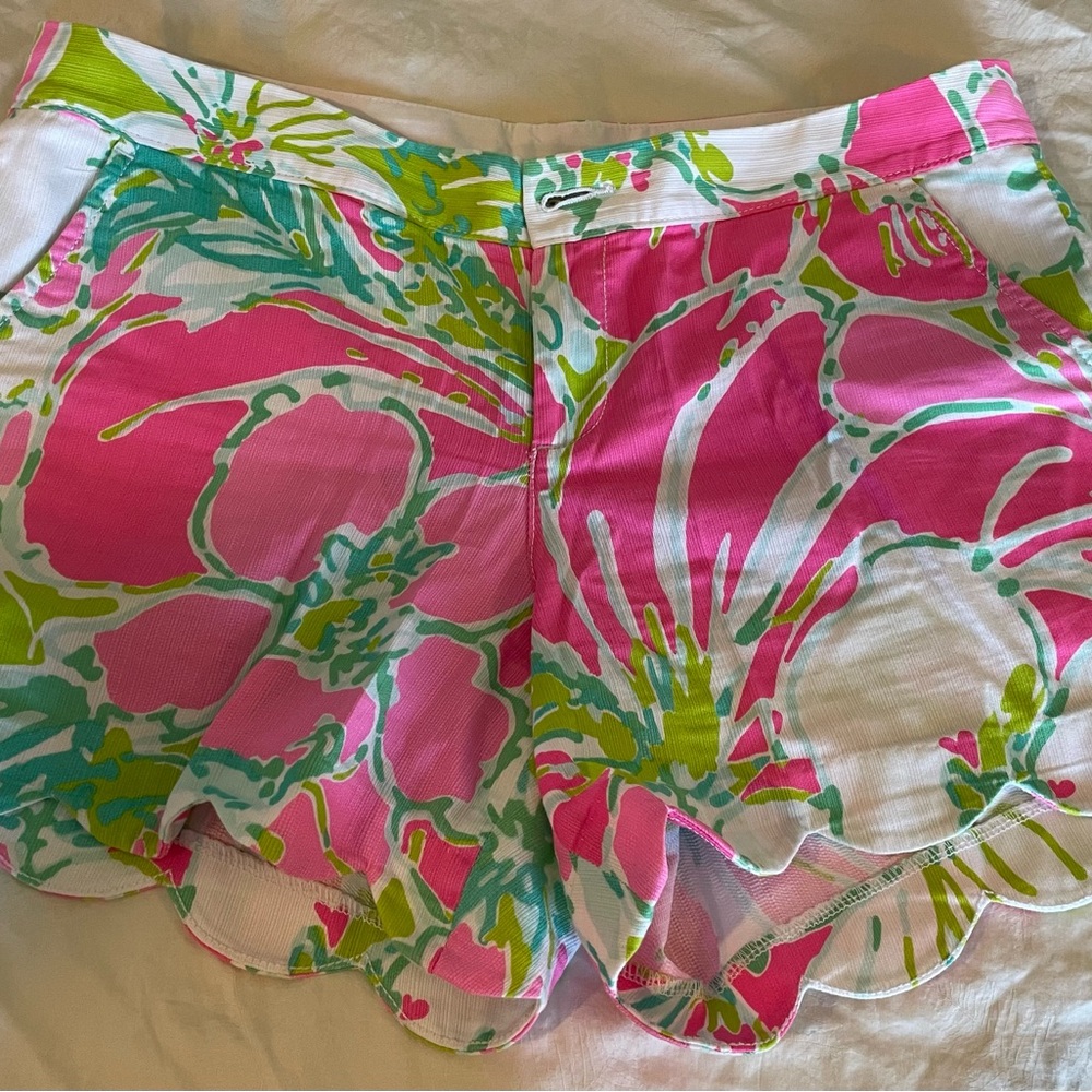 Lilly Pulitzer “Buttercup” Shorts, Size 10